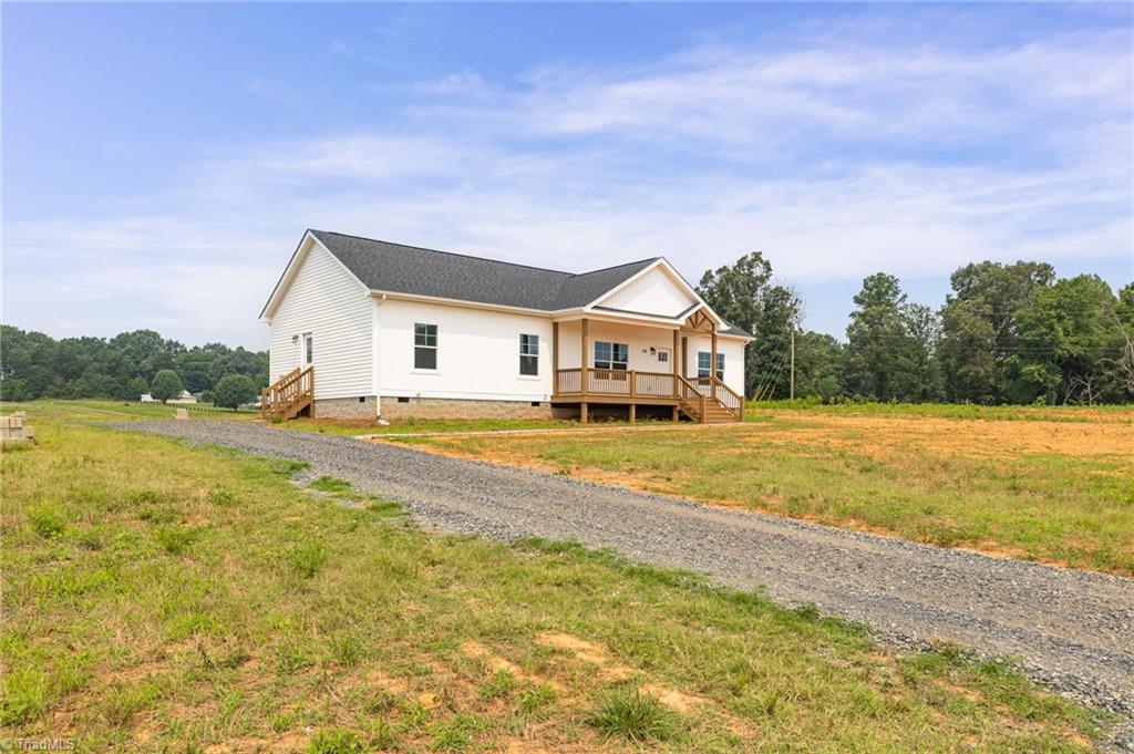 130 Bowman Road Reidsville, NC 27320 - Photo 3 of 29 Gallery Image 3