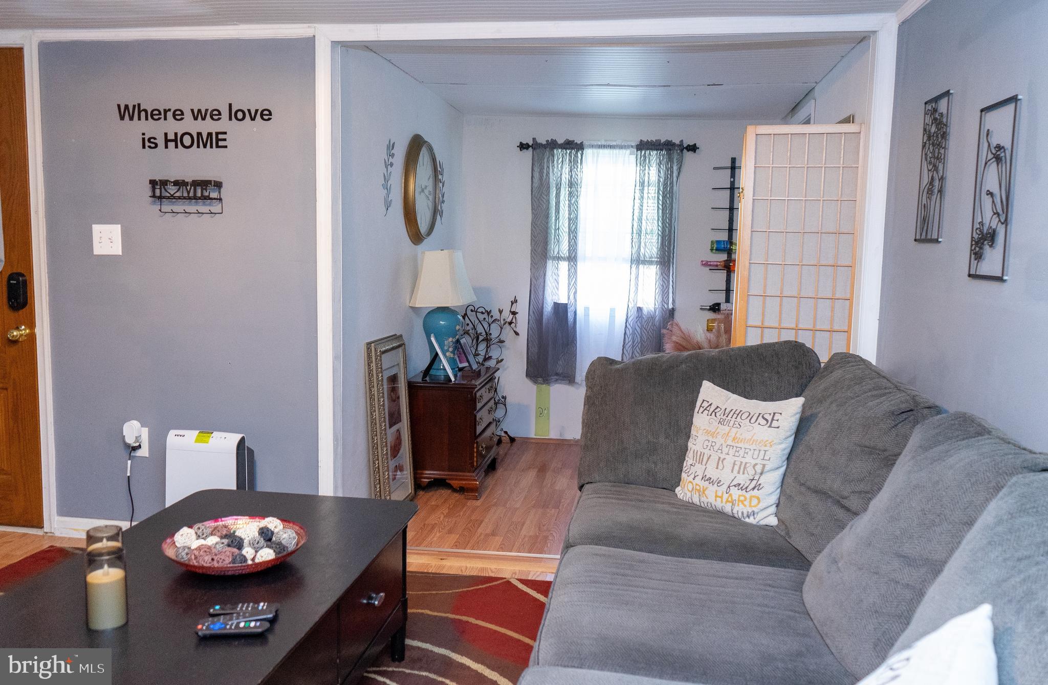 112 Trailway Road Middle River, MD 21220 - Photo 15 of 32 a living room with furniture and window