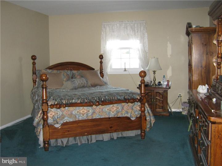 408 Cambridge Road Brookhaven, PA 19015 - Photo 11 of 13 Bedroom - Main