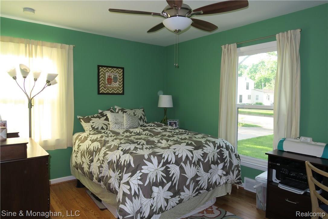 4121 Amherst Road Royal Oak, MI 48073 - Photo 3 of 19 IMG_3616.JPG