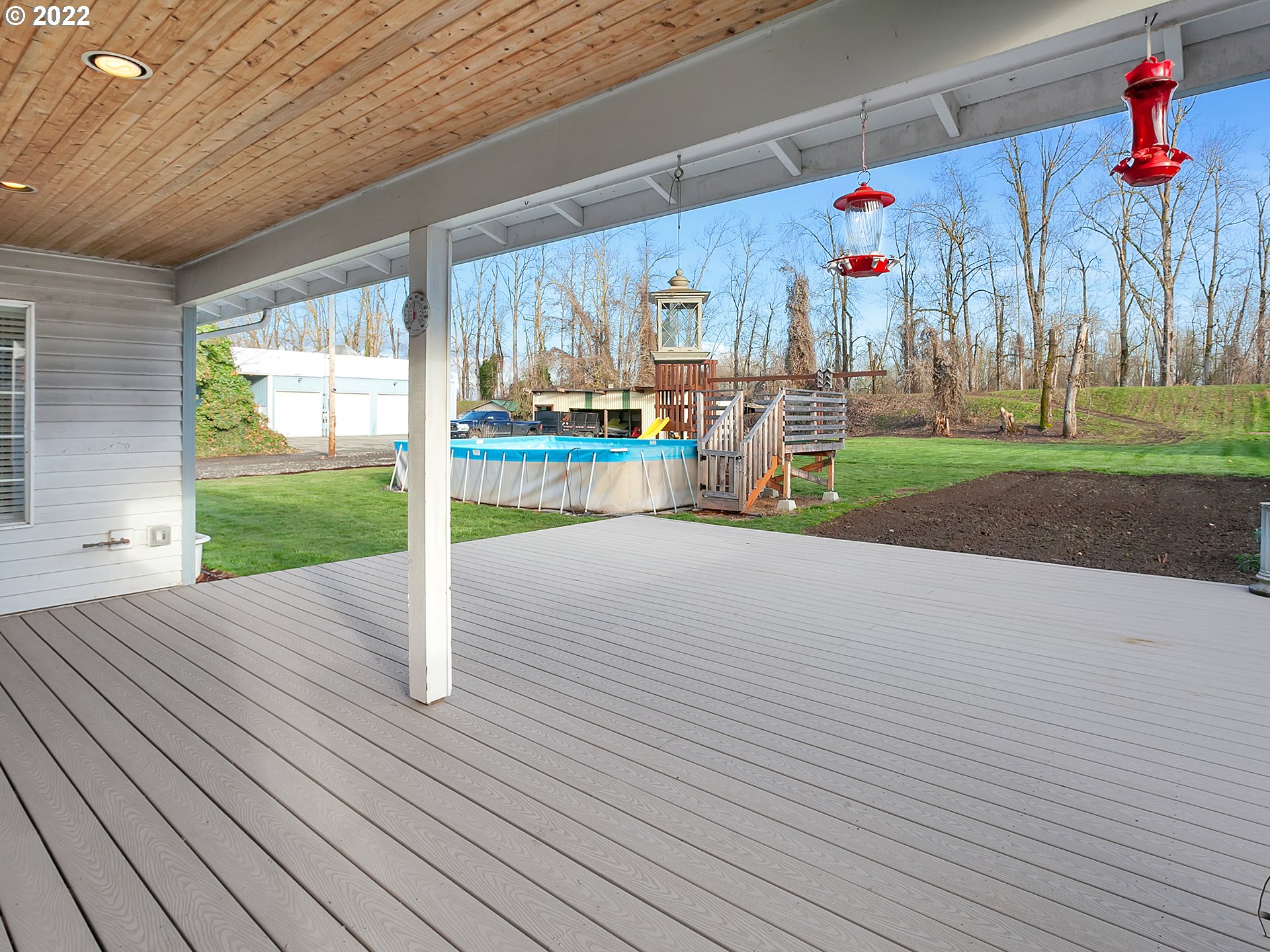 9230 Northeast Levee Road Portland, OR 97211 - Photo 24 of 32 Deck