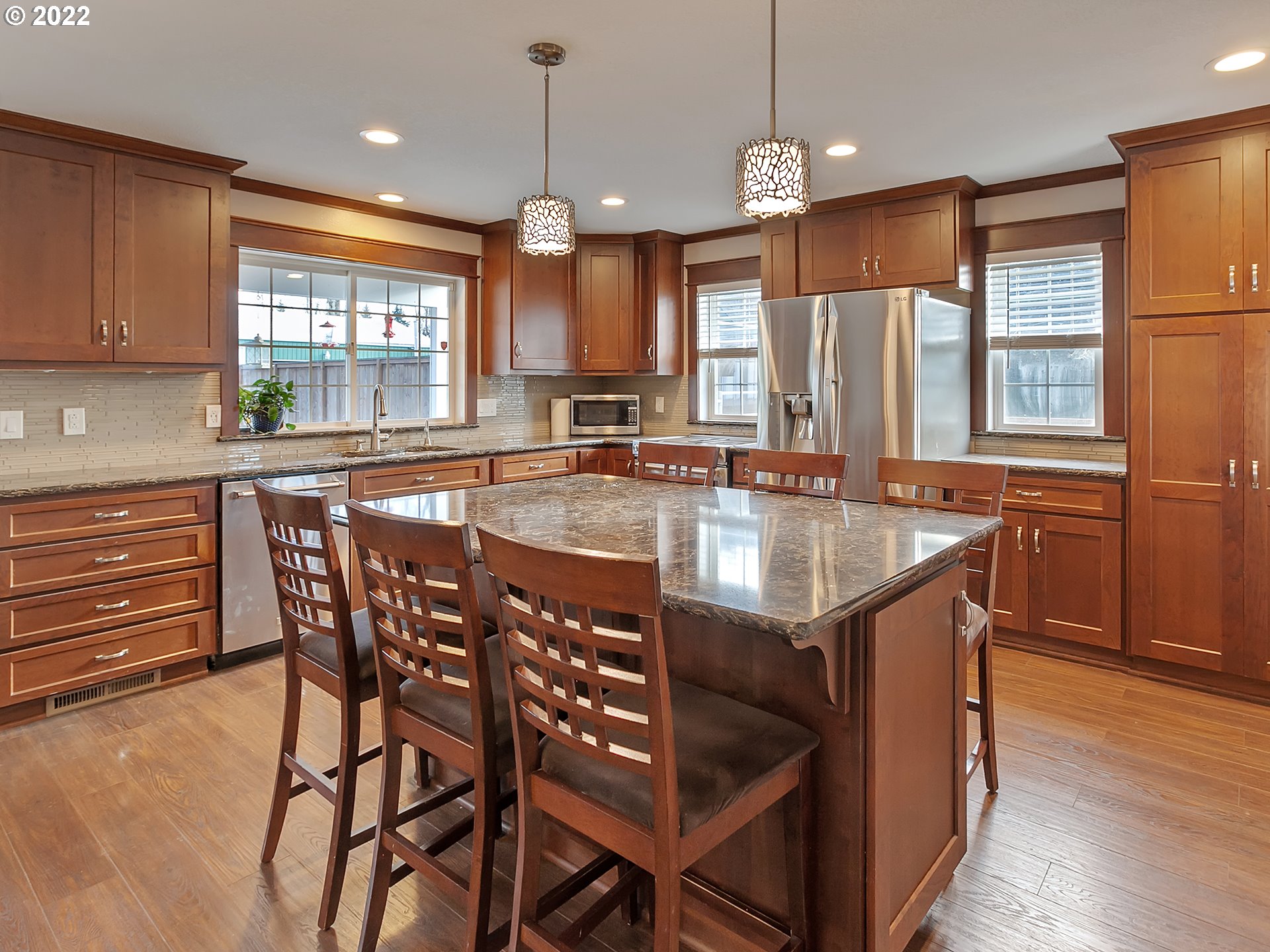 9230 Northeast Levee Road Portland, OR 97211 - Photo 10 of 32 Kitchen