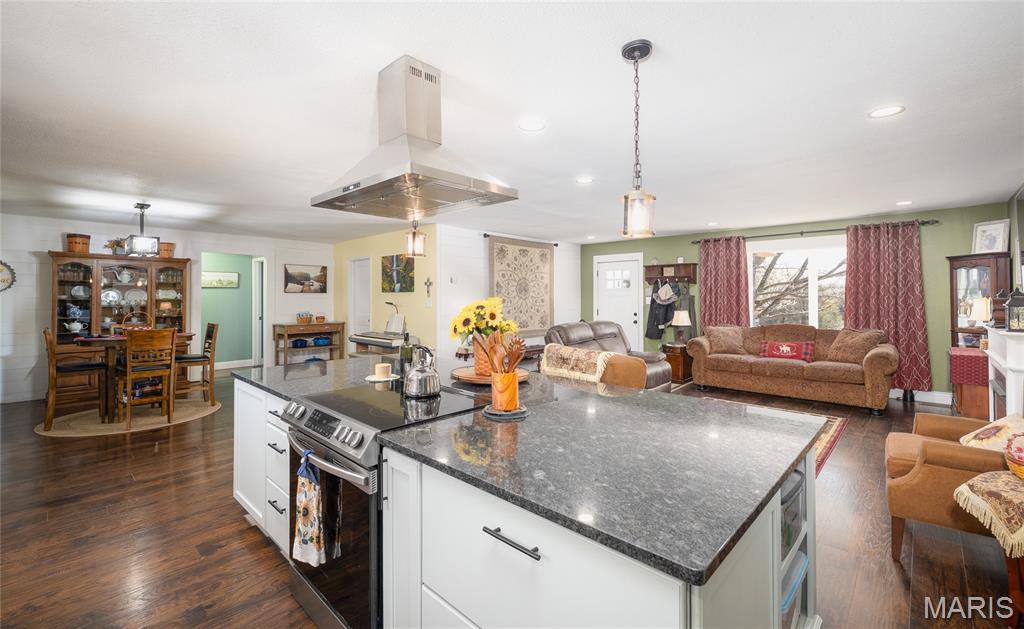 11985 State Rte V Rolla, MO 65401 - Photo 10 of 47