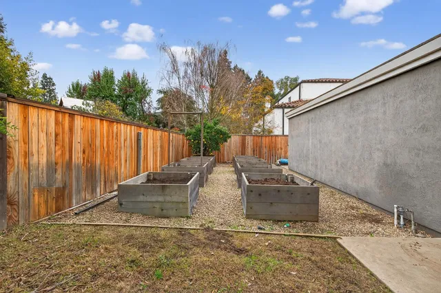 $1,600,000 | 2319 Brittany Lane, Lodi, CA 95242