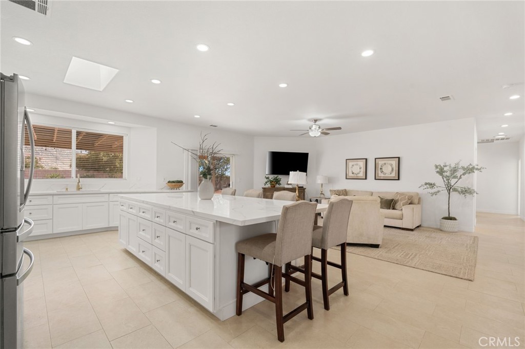 288 Carlin Lane Riverside, CA 92507 - Photo 12 of 36 Gallery Image 12