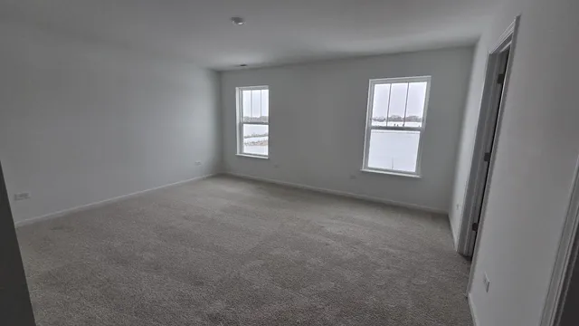 $2,850 | 450 Hathaway Lane, Unit 450, Oswego, IL 60543