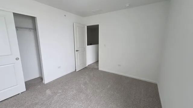 $2,850 | 450 Hathaway Lane, Unit 450, Oswego, IL 60543