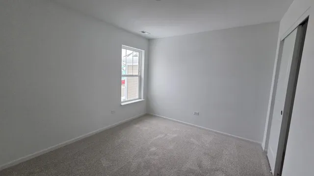 $2,850 | 450 Hathaway Lane, Unit 450, Oswego, IL 60543