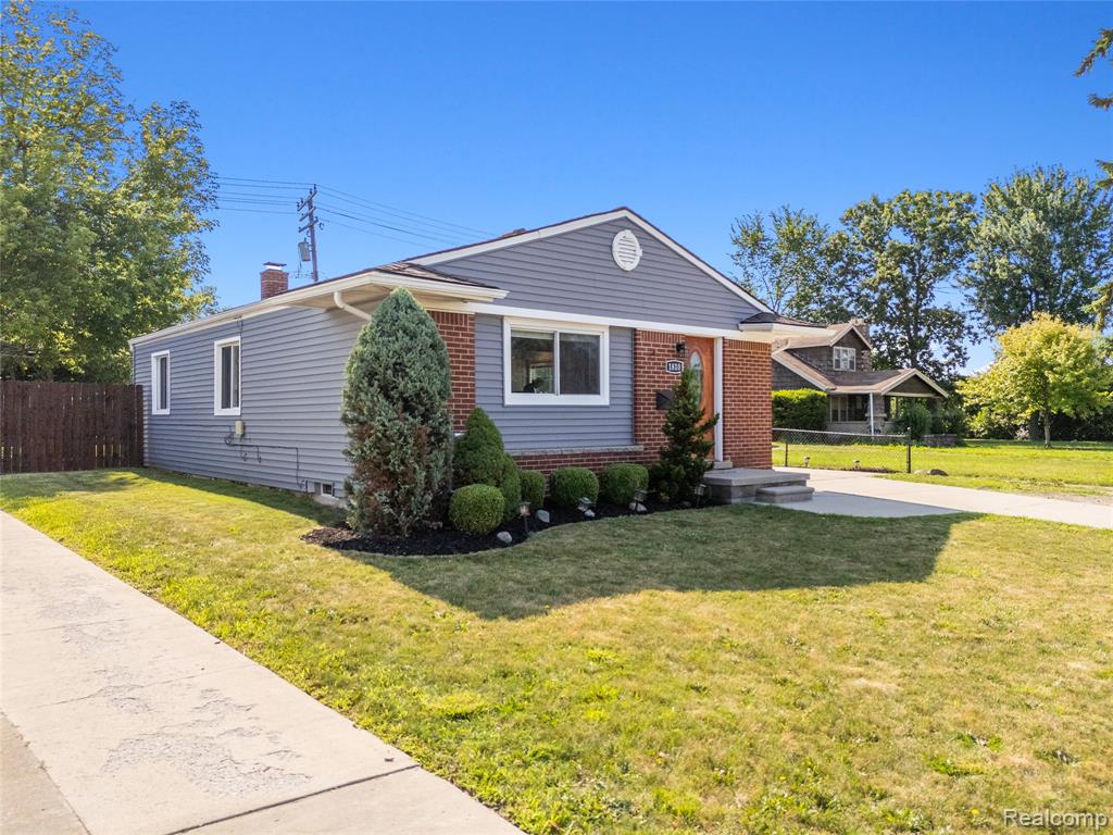 1810 Greenfield Road Berkley, MI 48072 - Photo 25 of 29