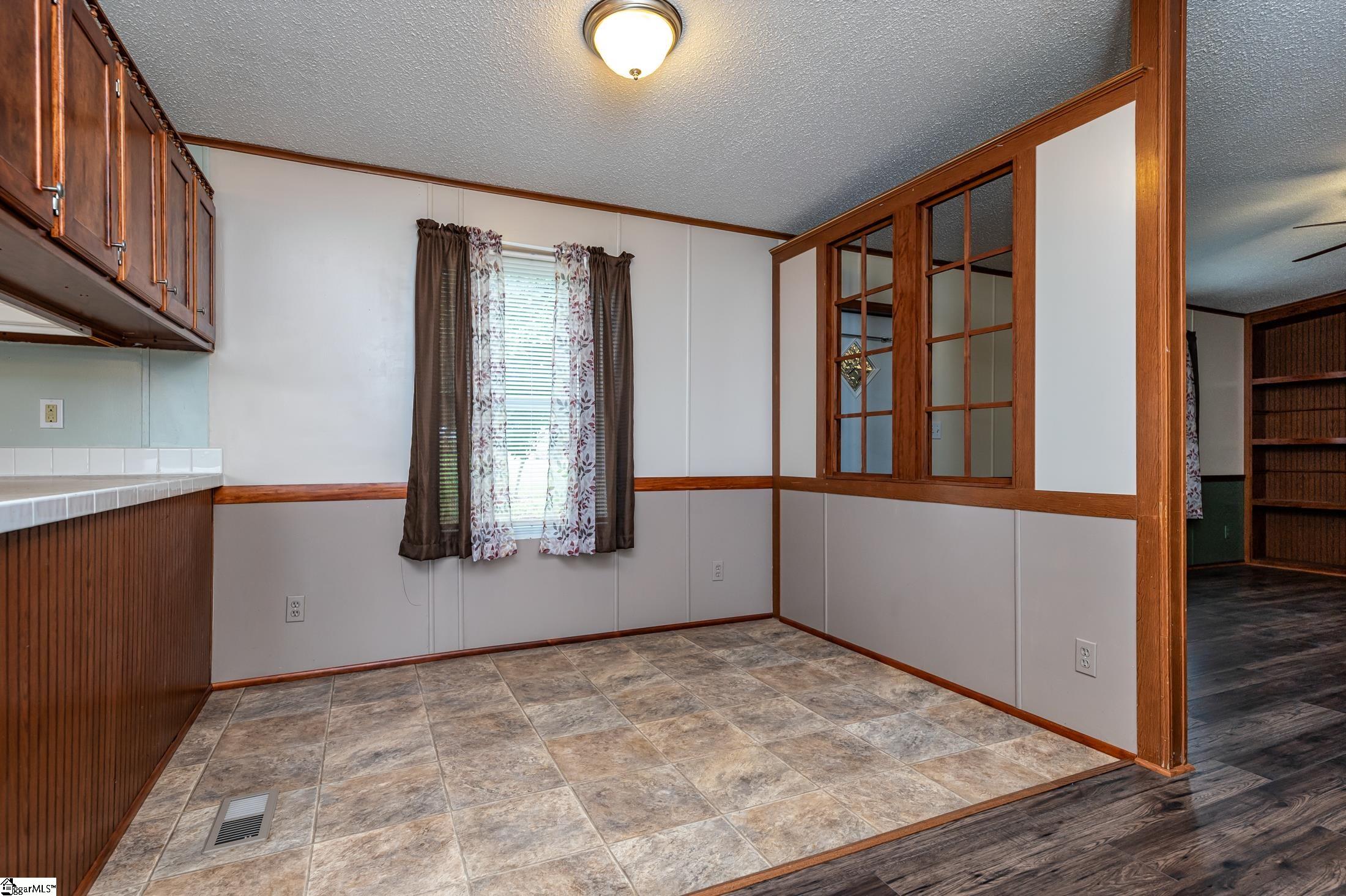 1121 Blount Road Belton, SC 29627 - Photo 25 of 32