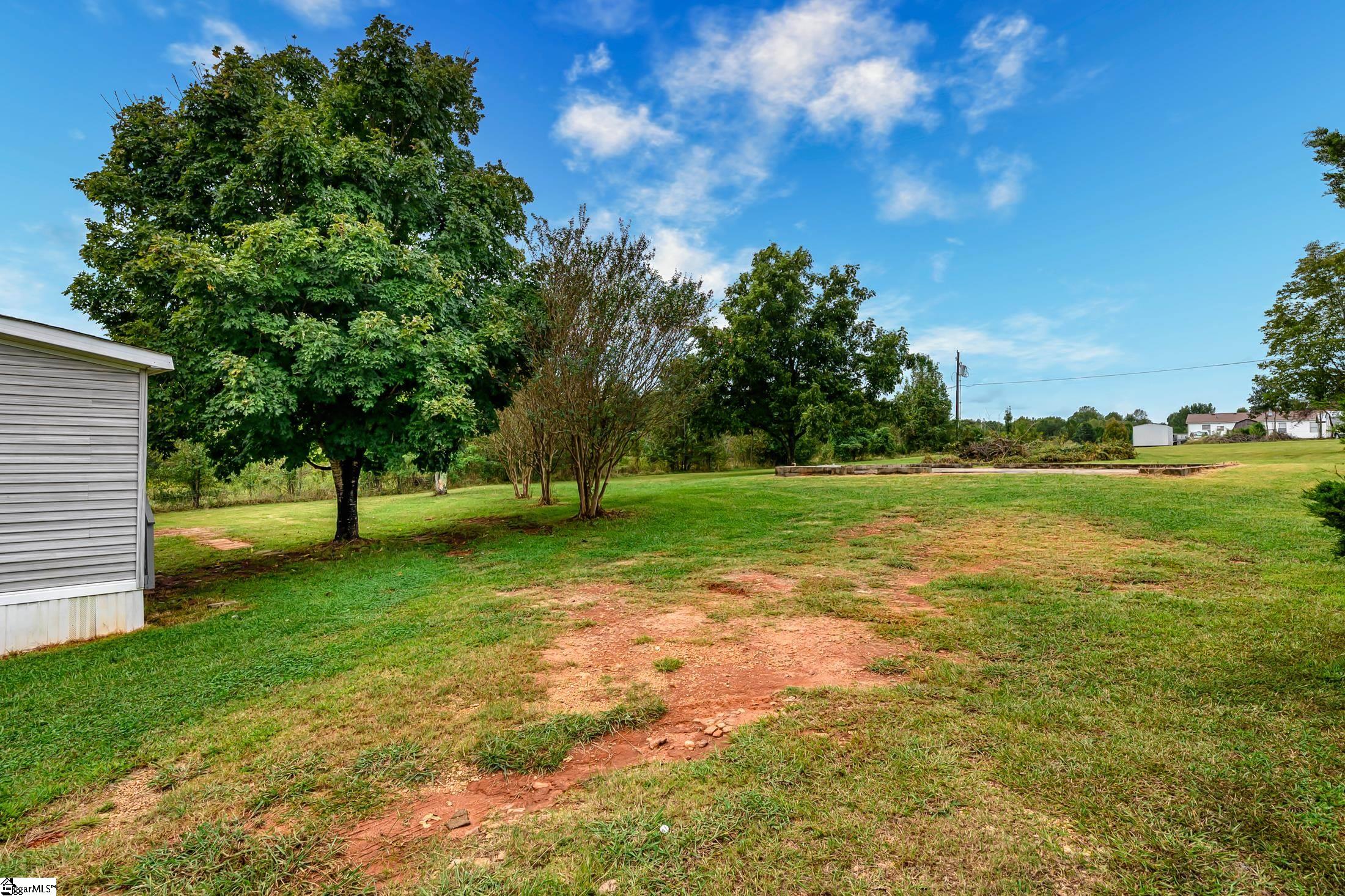 1121 Blount Road Belton, SC 29627 - Photo 29 of 32