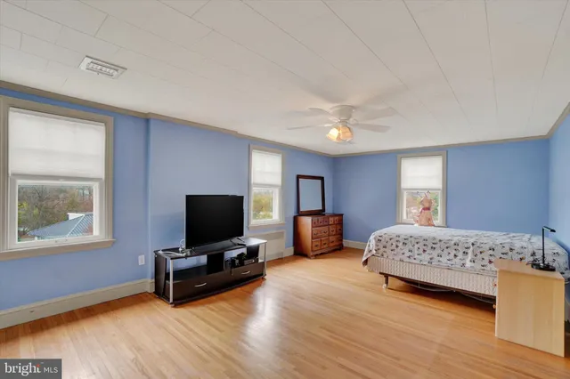 $429,900 | 300 Pine Hill Lane, York, PA 17403