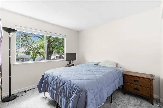 $250,000 | 1967 Southwood Drive, Unit 2, Vacaville, CA 95687