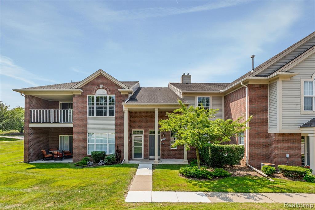1790 Flagstone Circle Rochester, MI 48307 - Photo 1 of 30