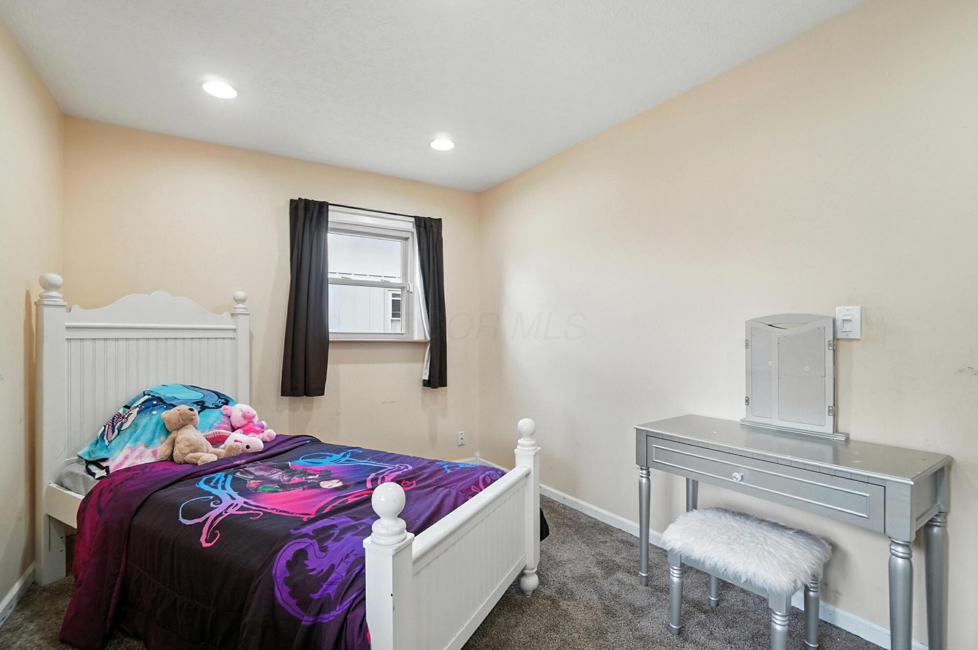 432 Redmond Road Columbus, OH 43228 - Photo 35 of 45 174