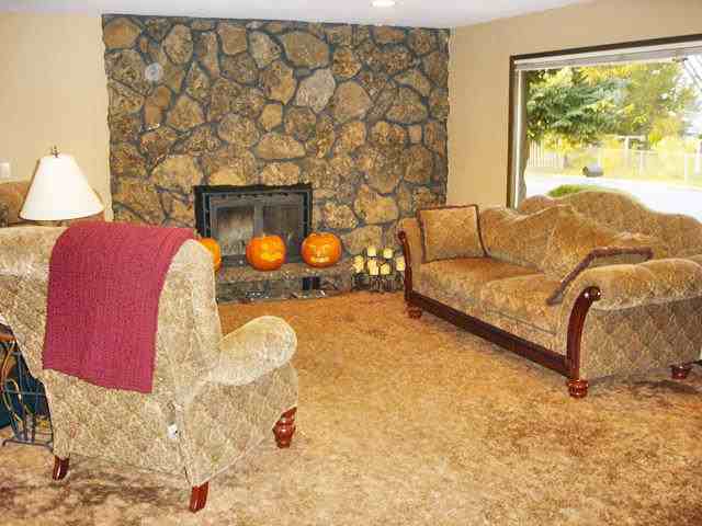 306 North Bolivar Road Spokane, WA 99216 - Photo 2 of 9
