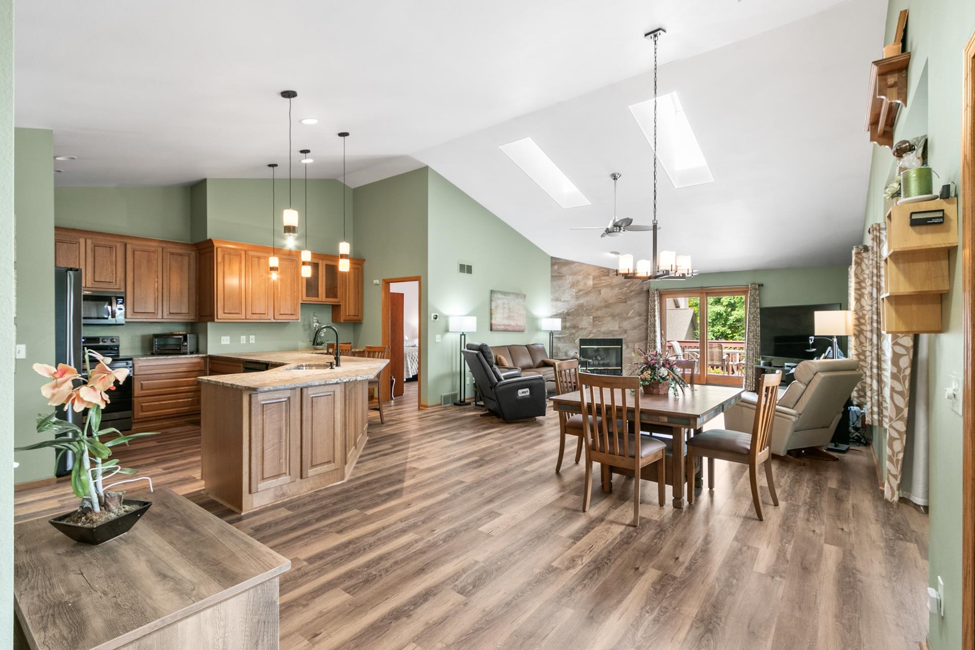 N2783 Summerville Park Road Lodi, WI 53555 - Photo 5 of 61