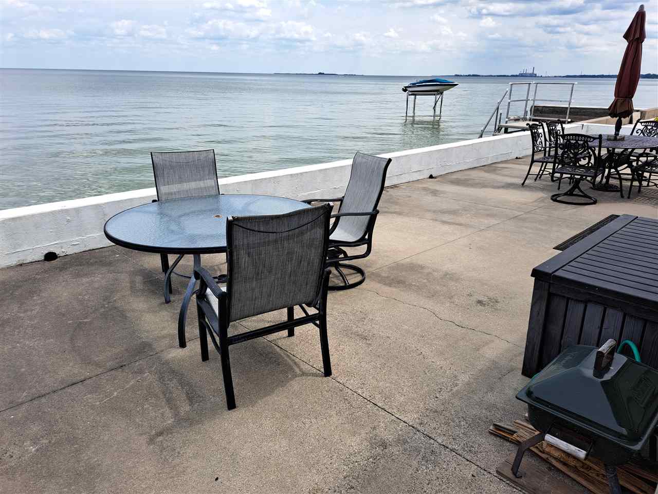 304 Killarney Beach Road Bay City, MI 48706 - Photo 7 of 38 Gallery Image 7