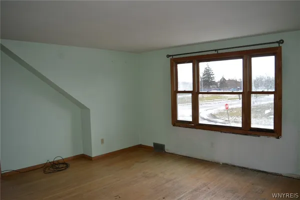 $174,900 | 208 West Elmview Avenue, Lackawanna, NY 14218