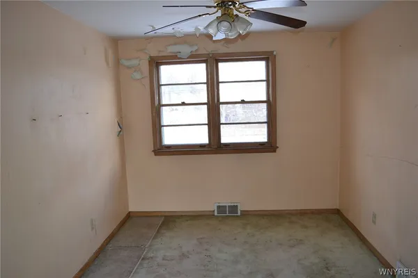 $174,900 | 208 West Elmview Avenue, Lackawanna, NY 14218