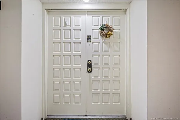 $238,000 | 1800 Southeast St Lucie Boulevard, Unit 10201, Stuart, FL 34996