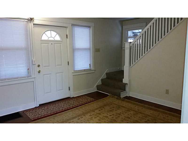 125 Burrows Street Pittsburgh, PA 15213 - Photo 3 of 18 Living Room.
