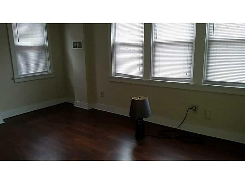125 Burrows Street Pittsburgh, PA 15213 - Photo 10 of 18 Master Bedroom. Lots of windows and great natural light