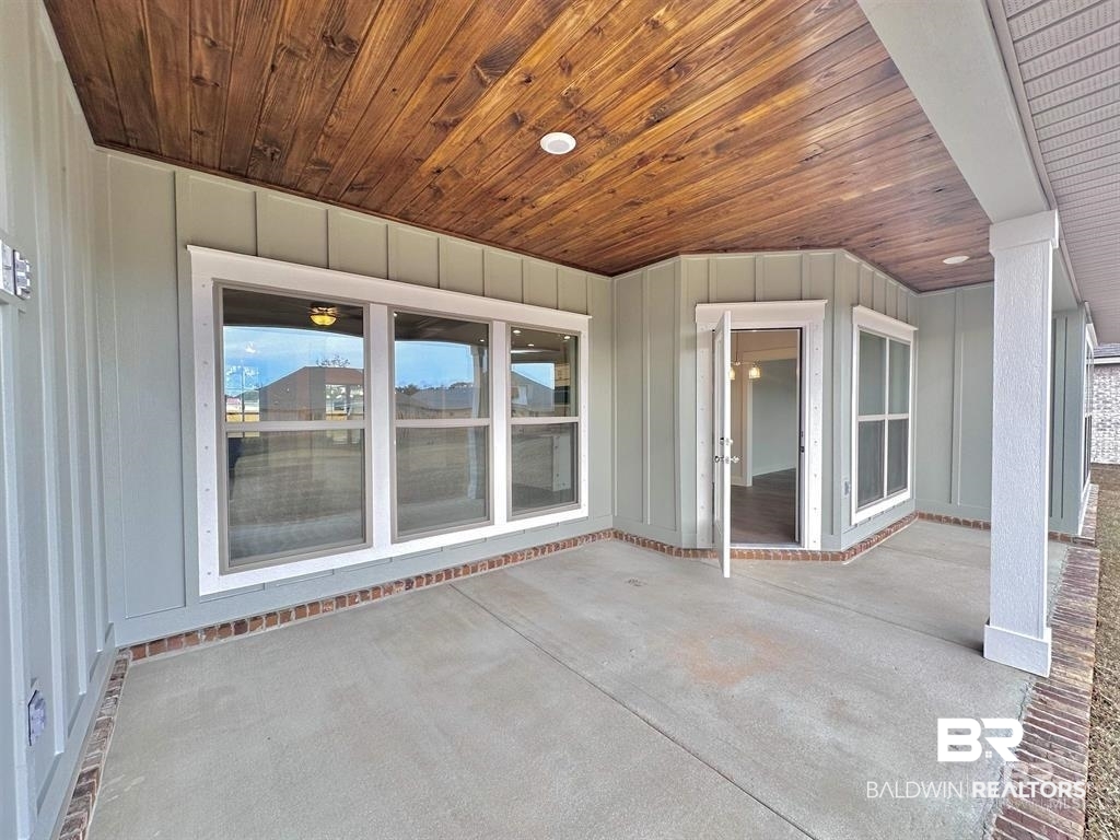 388 Garrison Boulevard Fairhope, AL 36532 - Photo 18 of 34 View of patio / terrace