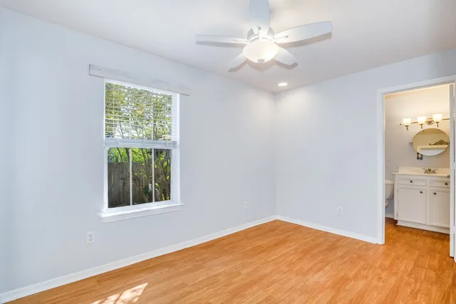 $1,900 | 1307 South Live Oak Street, Rockport, TX 78382