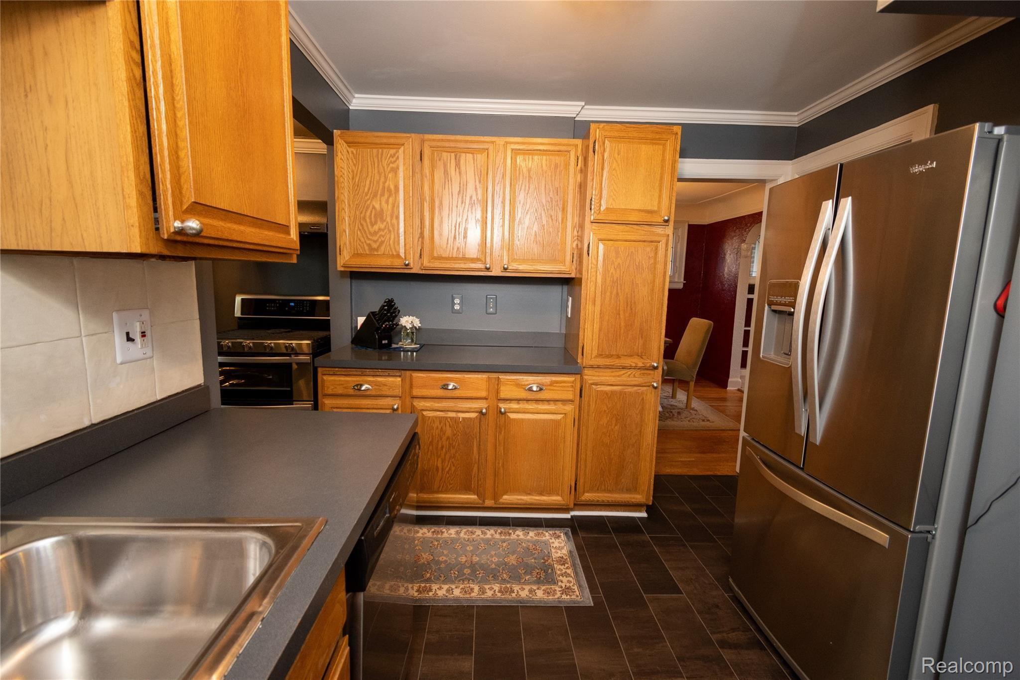 7 Wellesley Drive Pleasant Ridge, MI 48069 - Photo 8 of 40 7WellesleyKitchen3.jpg