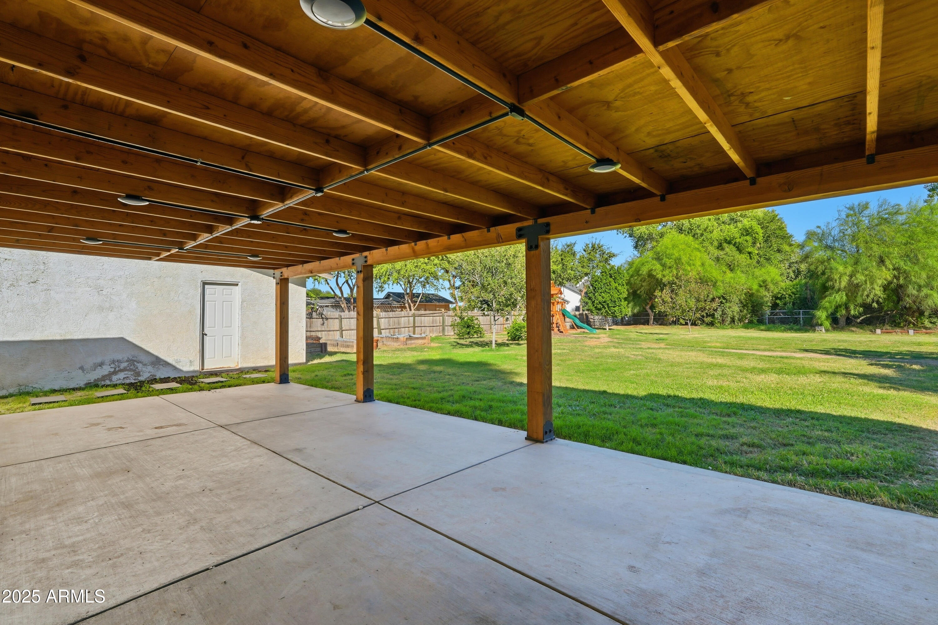 21047 South 156th Street Gilbert, AZ 85298 - Photo 36 of 40 a view of a backyard of the house