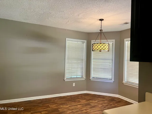 $269,900 | 6540 Forest Grove Lane, Walls, MS 38680