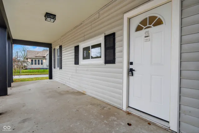 $215,700 | 1534 North C Street, Elwood, IN 46036