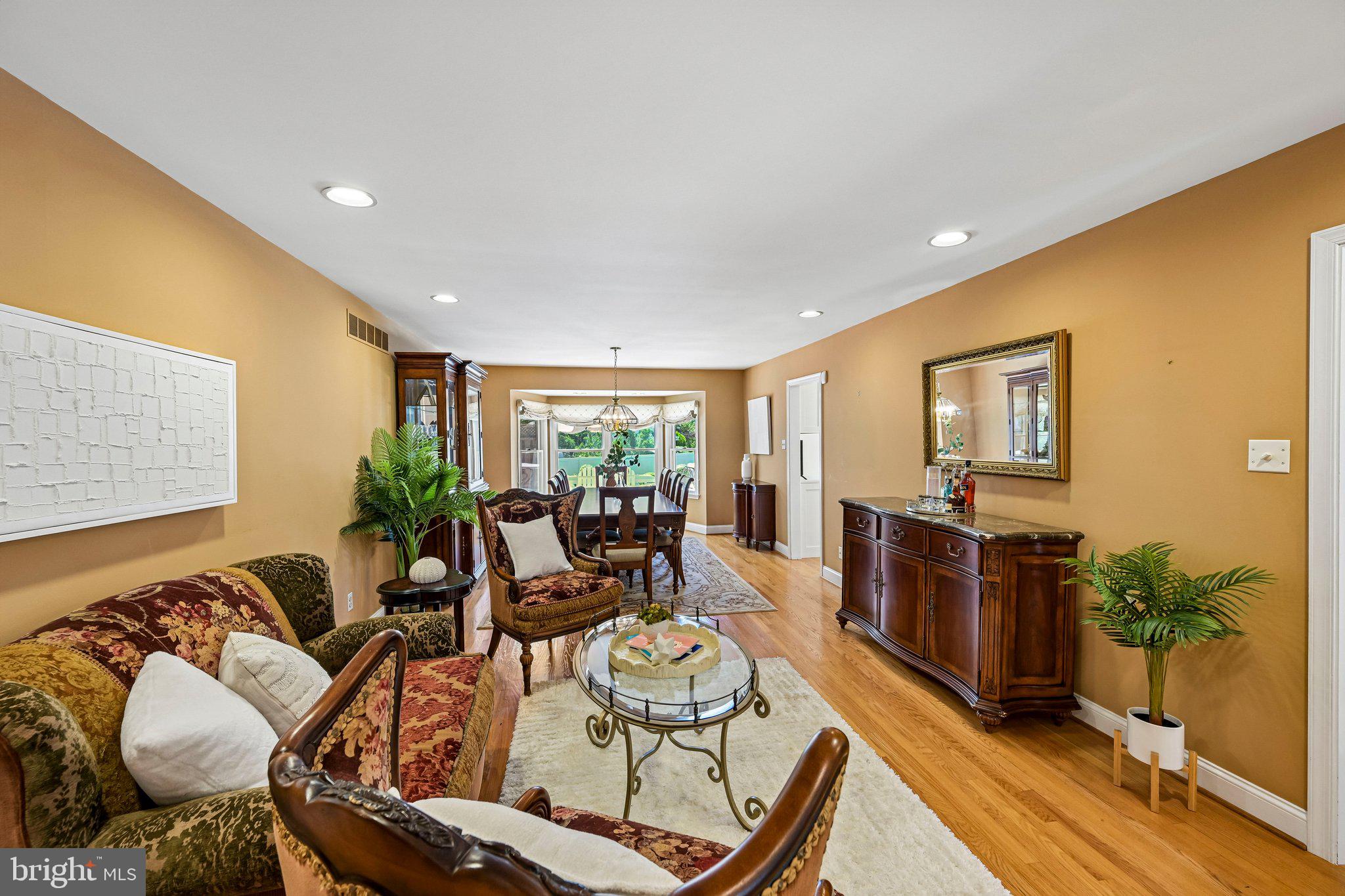 1701 Wellsly Road Dresher, PA 19025 - Photo 6 of 56