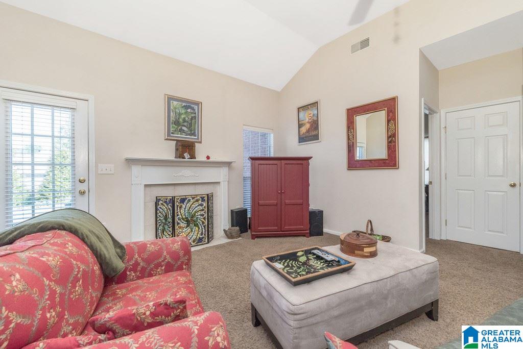 185 Daventry Drive Calera, AL 35040 - Photo 4 of 29