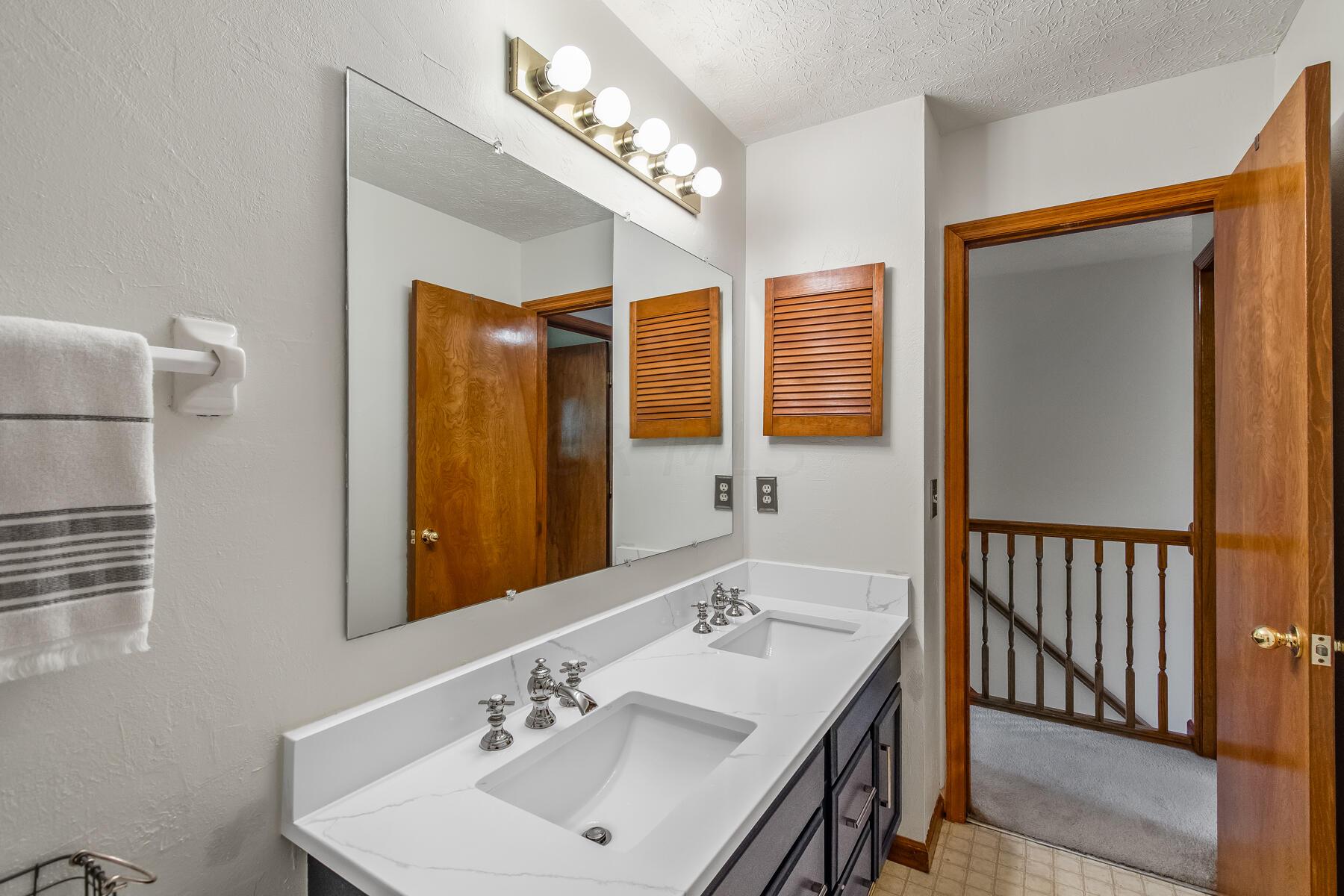 224 Rutherford Avenue Delaware, OH 43015 - Photo 32 of 37 Hall Bath w/Double Sinks