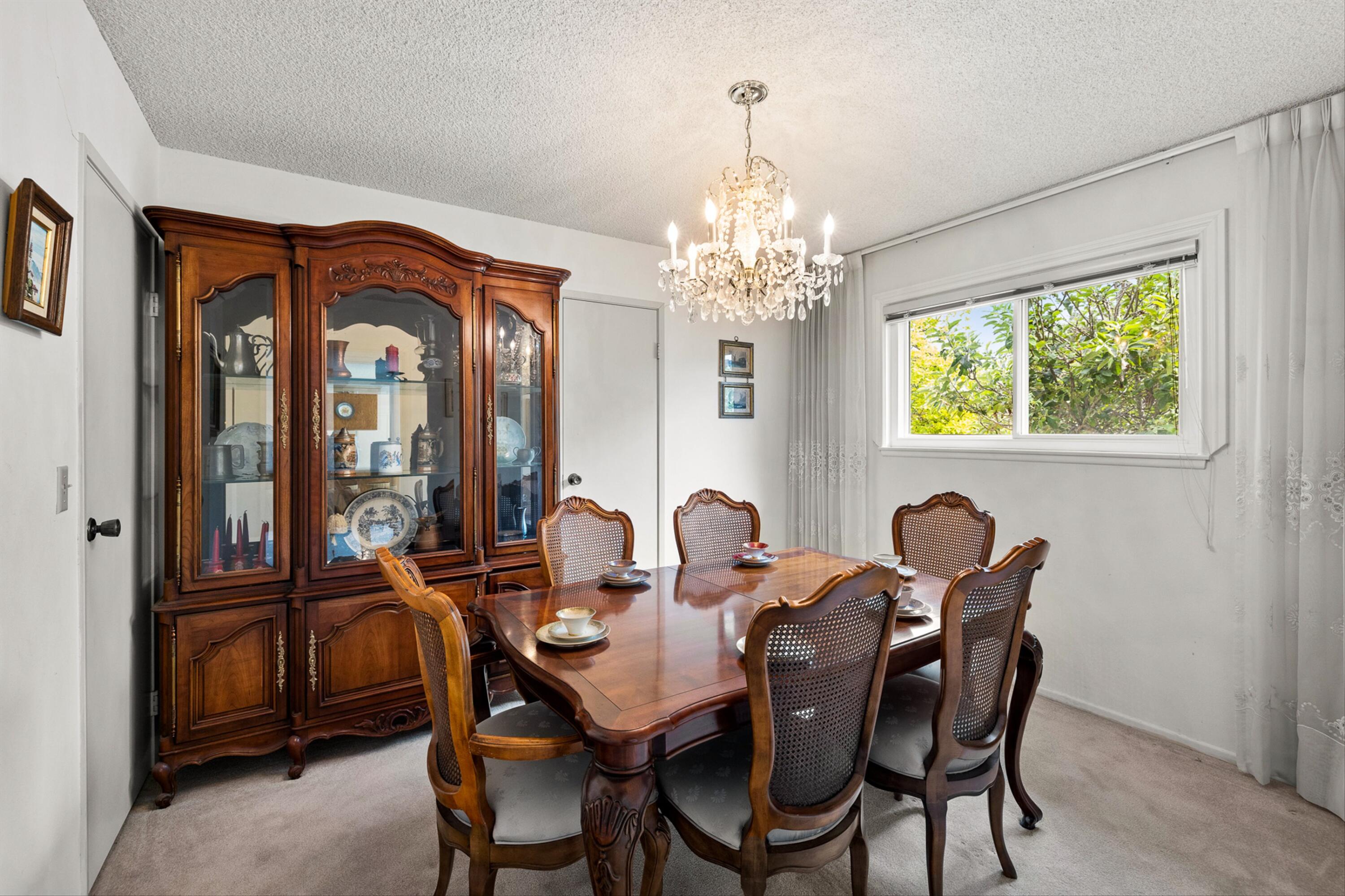 5937 Berkeley Road Goleta, CA 93117 - Photo 18 of 31 Dining Room or 4th bedroom