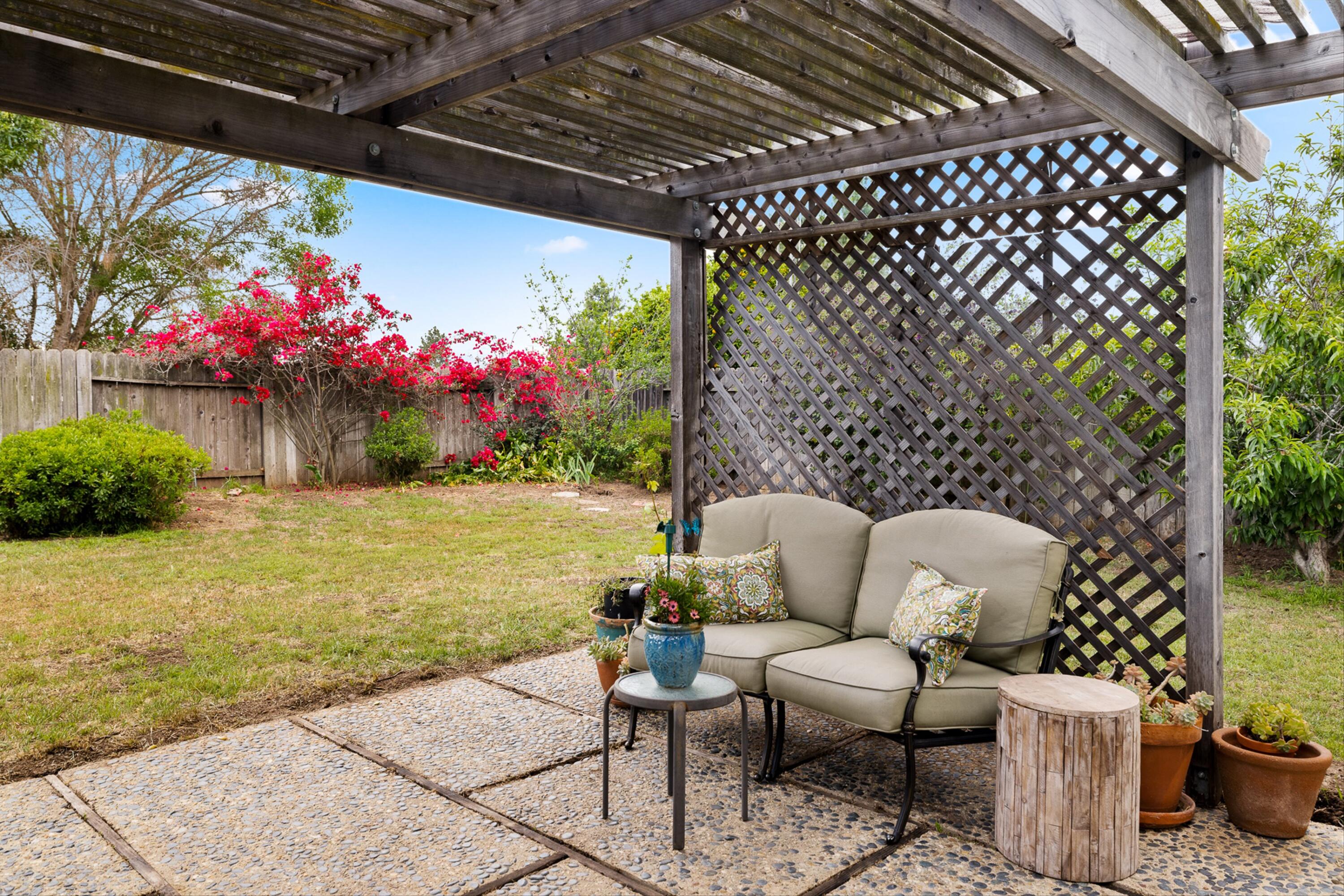 5937 Berkeley Road Goleta, CA 93117 - Photo 23 of 31 Patio