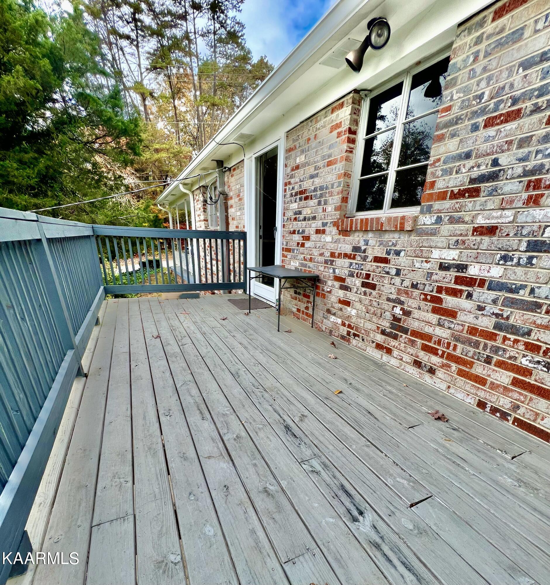 100 East Melbourne Road Oak Ridge, TN 37830 - Photo 15 of 46 Read Deck Off of Breakfast Room