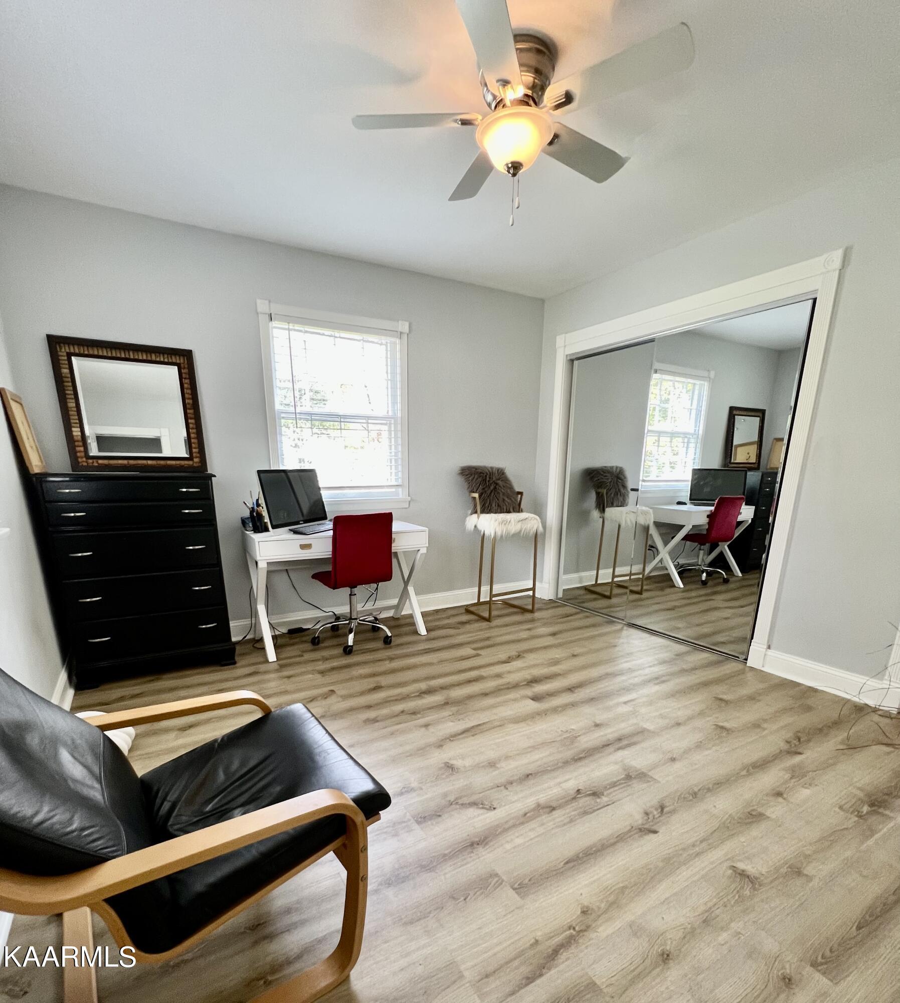 100 East Melbourne Road Oak Ridge, TN 37830 - Photo 20 of 46 Primary Bedroom