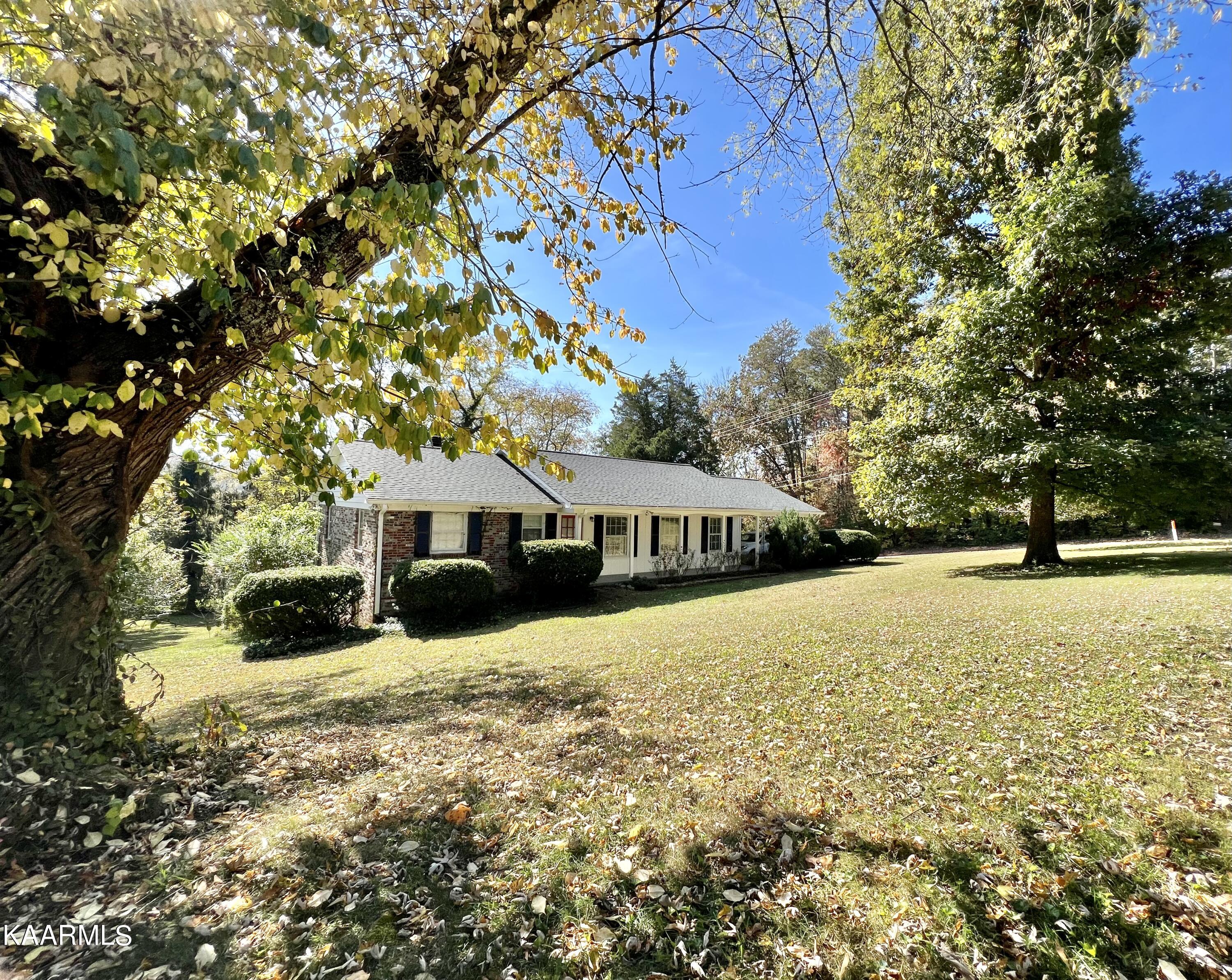 100 East Melbourne Road Oak Ridge, TN 37830 - Photo 2 of 46 1.07 Acre Corner Lot