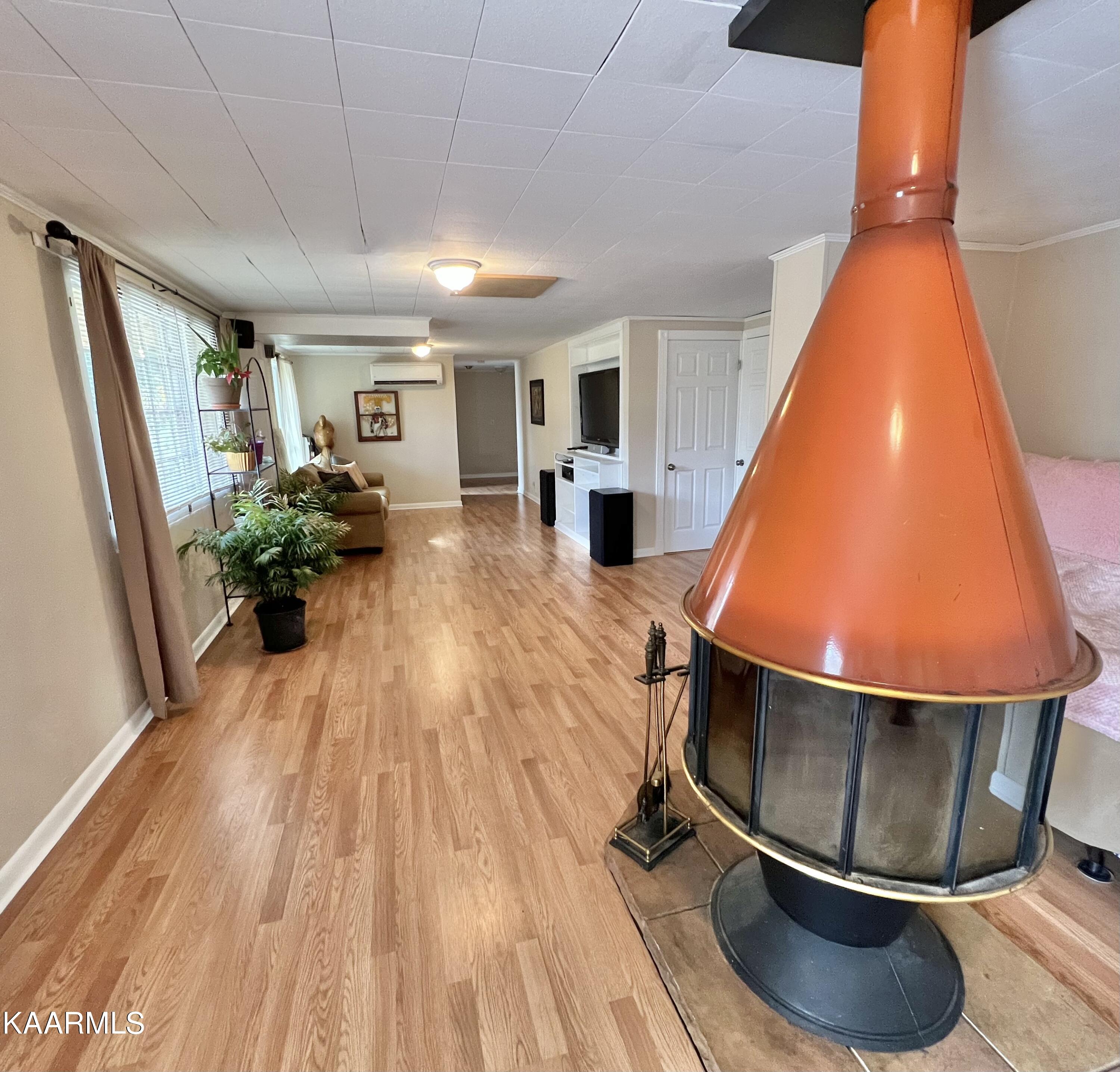 100 East Melbourne Road Oak Ridge, TN 37830 - Photo 32 of 46 View From Far End of Rec Room