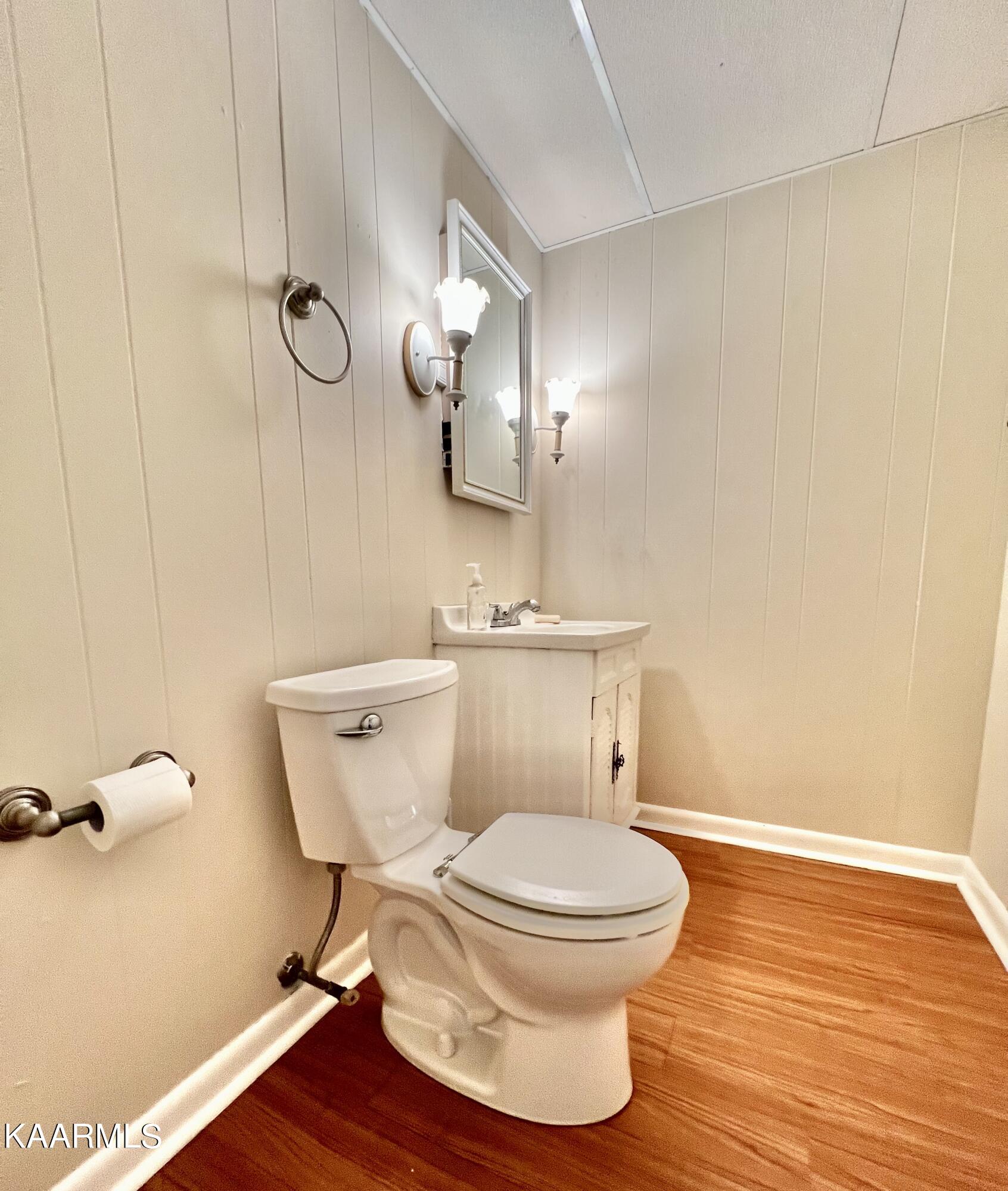100 East Melbourne Road Oak Ridge, TN 37830 - Photo 37 of 46 Basement 1/2 Bathroom
