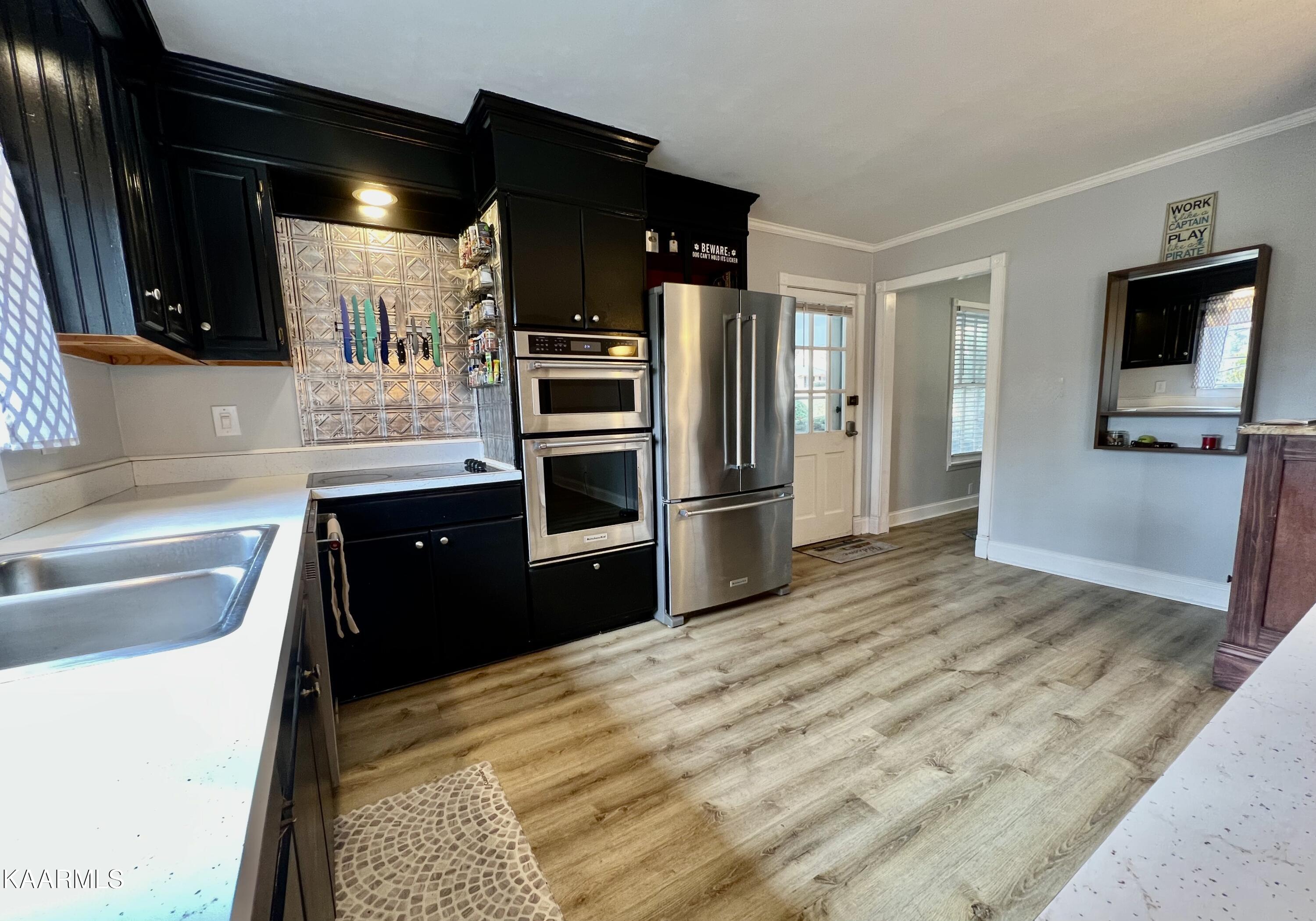 100 East Melbourne Road Oak Ridge, TN 37830 - Photo 10 of 46 Stainless Appliances