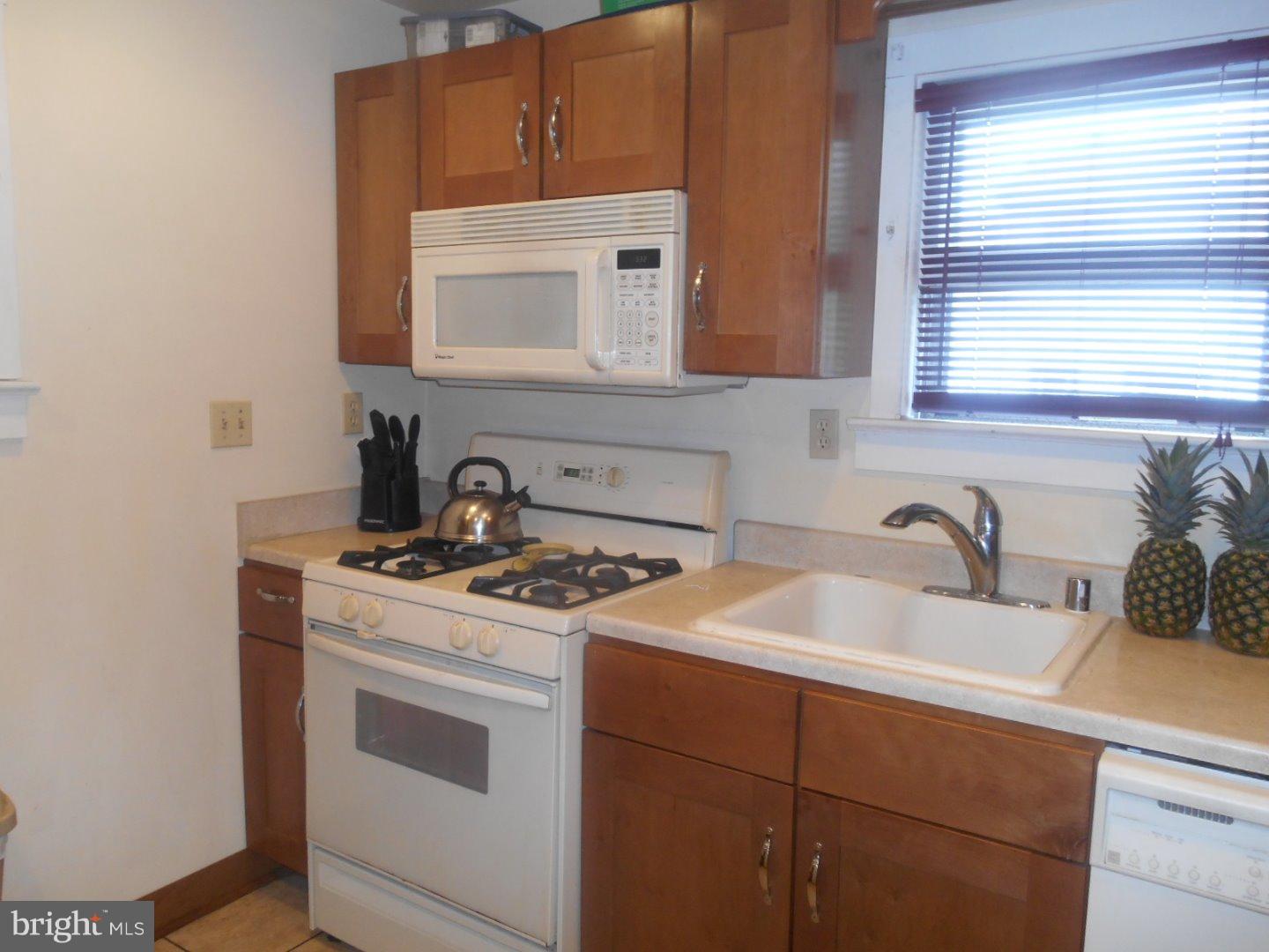 109 Warwick Road Lawnside, NJ 08045 - Photo 3 of 5 Gallery Image 3