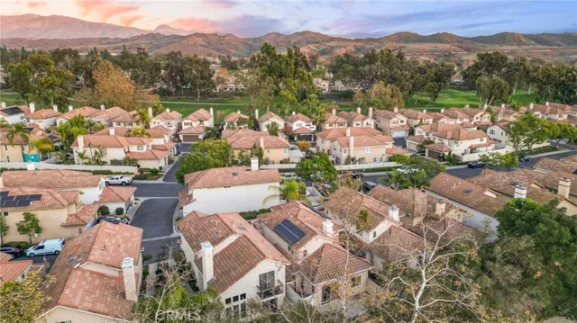 $1,175,000 | 35 Vía Encanto, Rancho Santa Margarita, CA 92688
