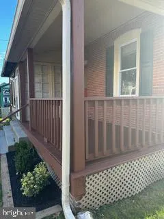 $1,550 | 18 West Spring Avenue, Unit 1, Ardmore, PA 19003