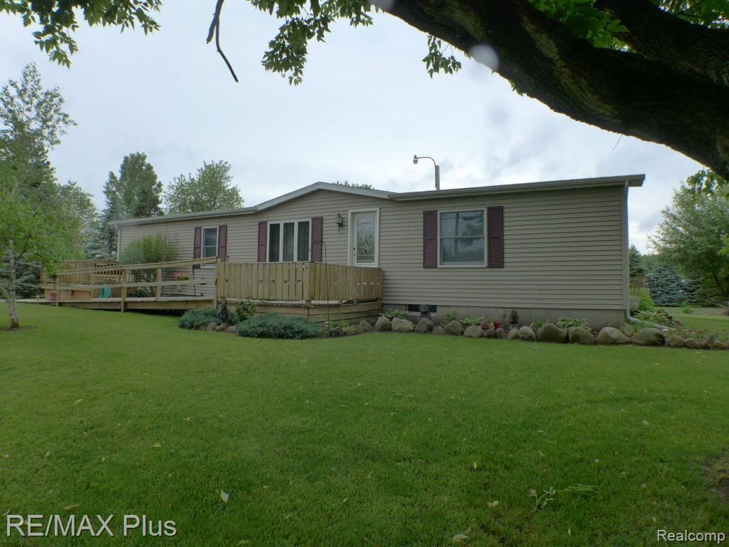 1754 Mertz Road Caro, MI 48723 - Photo 1 of 26 P1010471.jpg
