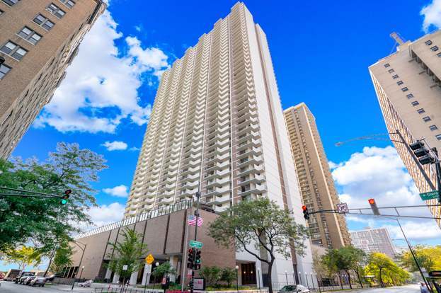 6033 North Sheridan Road, Unit 31E Chicago, IL 60660 - Photo 1 of 15 a view of a tall building