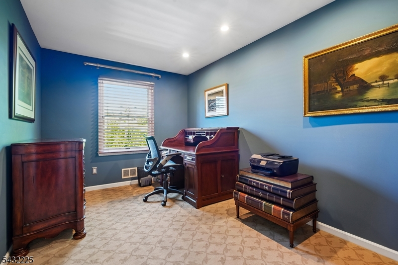 57 Southgate Road New Providence, NJ 07974 - Photo 29 of 35